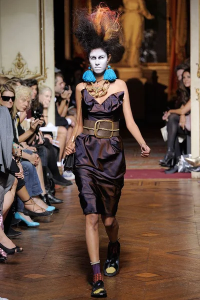Look 48